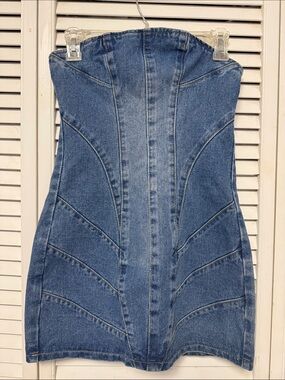 PrettyLittleThing Blue Denim Strapless Mini Dress - Sculpted Paneling Sz 2